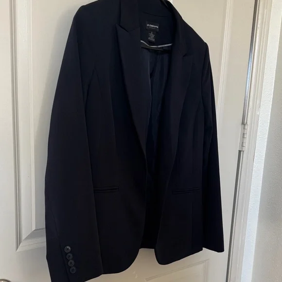 Liz Claiborne Classic Navy Blue Blazer - Picture 4 of 12